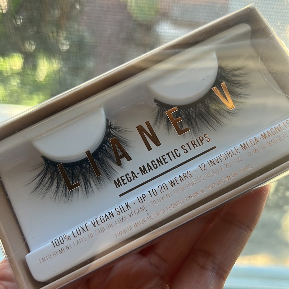 Liane V Beauty Magnetic Lashes